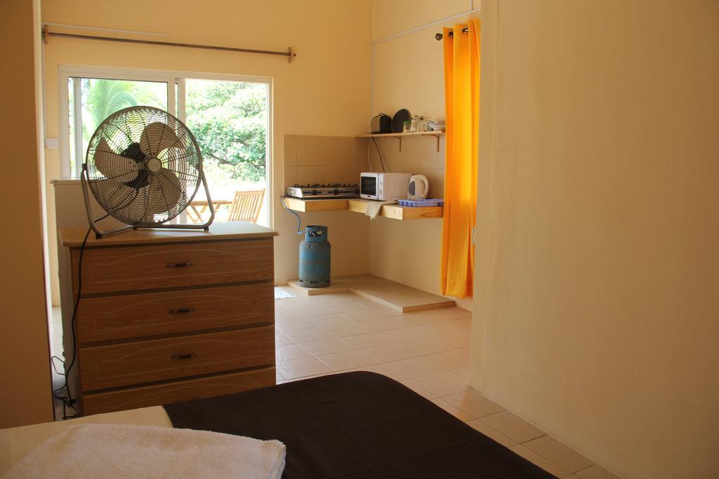 Keravel Bungalows Pointe D'Esny Room photo